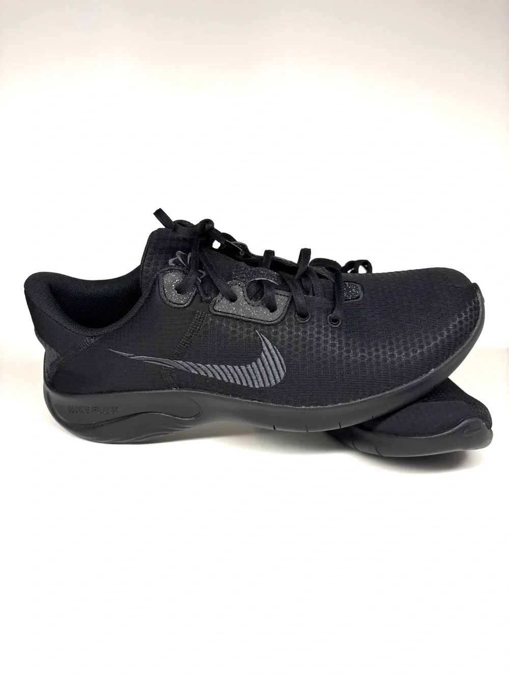 Nike Men's Black Athletic Running Shoes